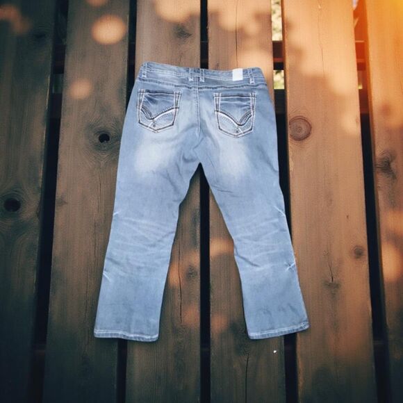 Maurices Low Rise Capri Jeans Size 7/8 Regular 32 #43 - Picture 1 of 6